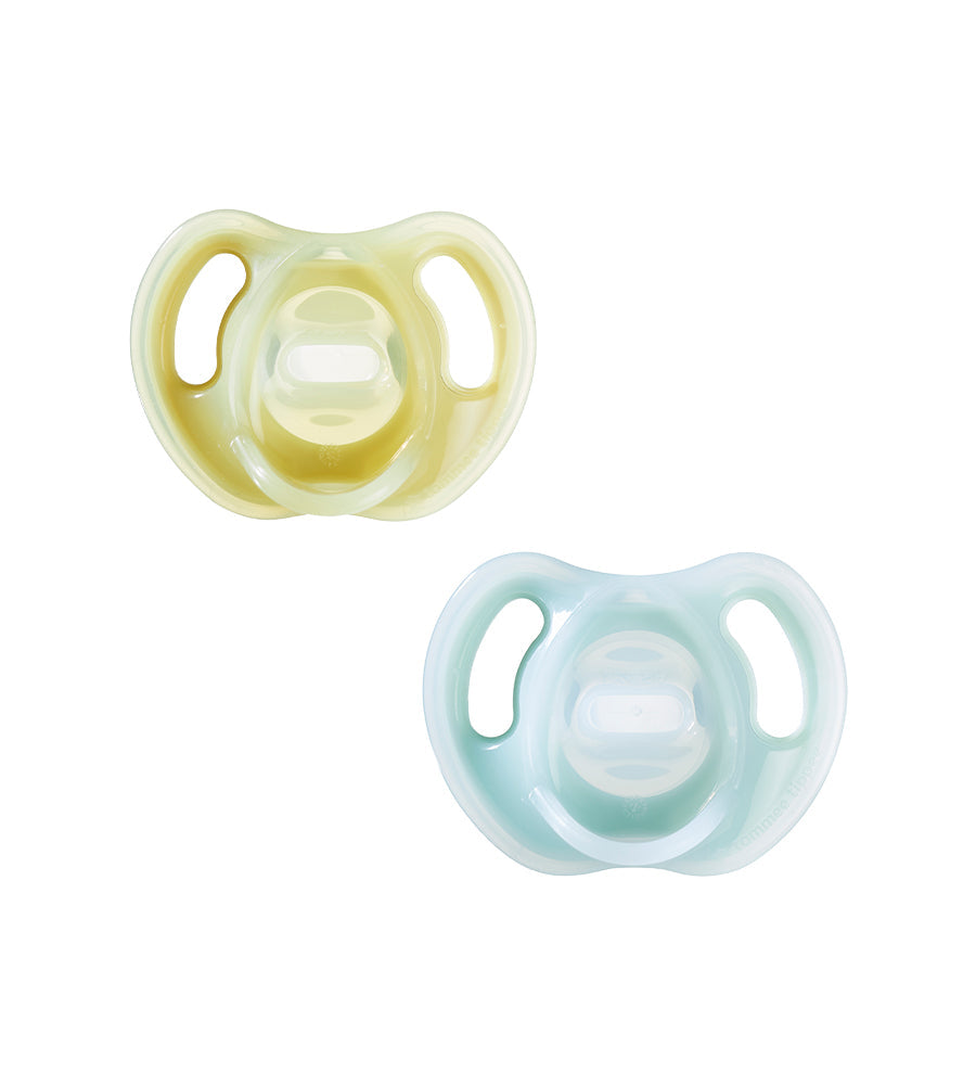 Ultra-Light Silicone Tommee Tippee Soother 2 Pack 6-18M - 433451