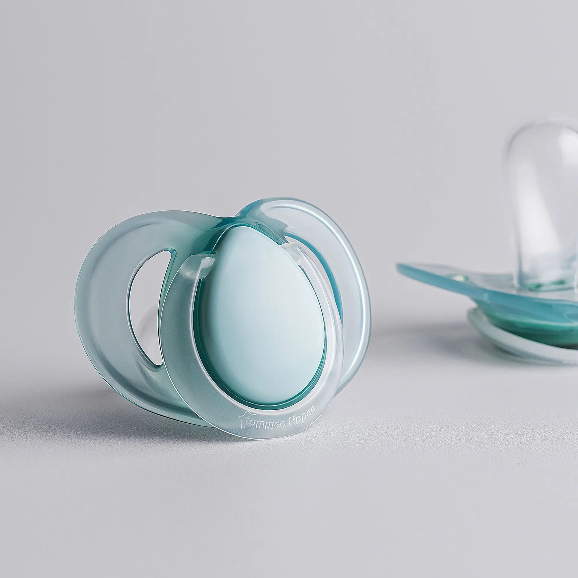 Night Time Soother 2-PK Tommee Tippee 0-6M - 433380